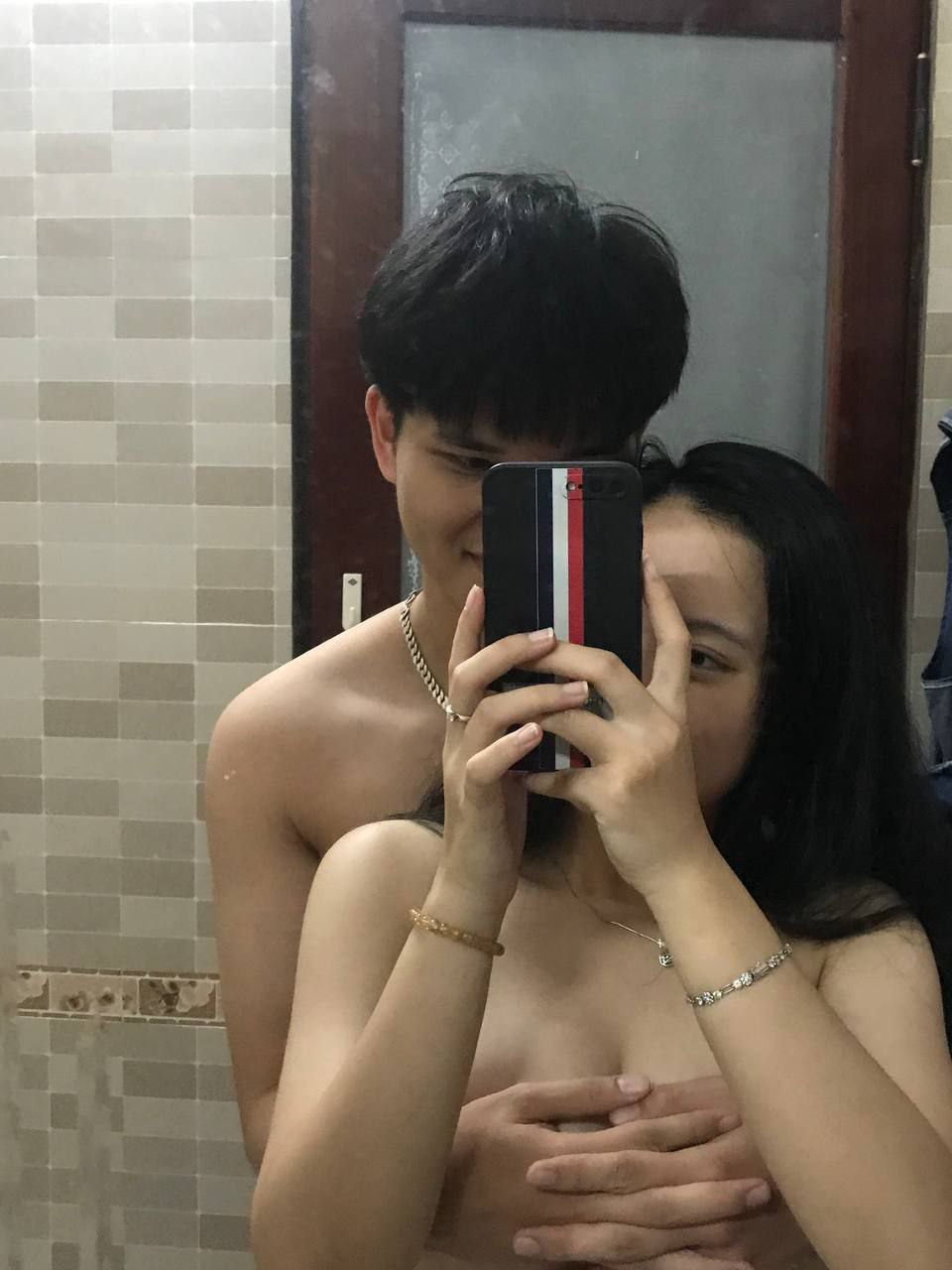 Bố gã chồng chăm sóc bạn gái của con trai khi ông xã vắng mặt 15 phút ~ minami kojima